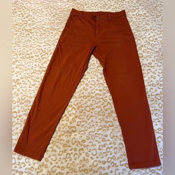 Lululemon athletica Women’s Burgundy 
Size: 30 - Picture 2 of 12